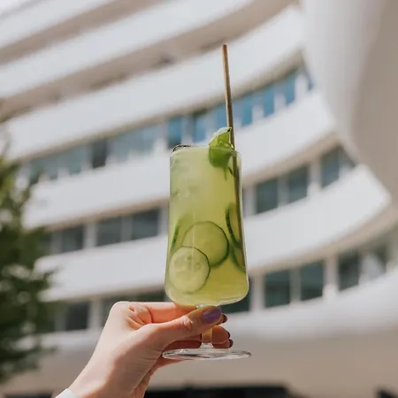 ホテル ダブルツリー バイ ヒルトン
