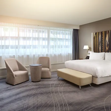 Doubletree By Hilton فروتسواف