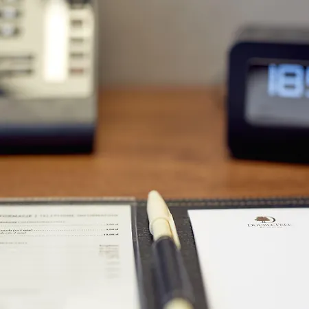 Doubletree By Hilton فروتسواف