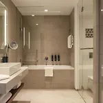 فندق Doubletree By Hilton 5*