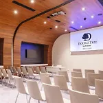 Doubletree By Hilton فروتسواف