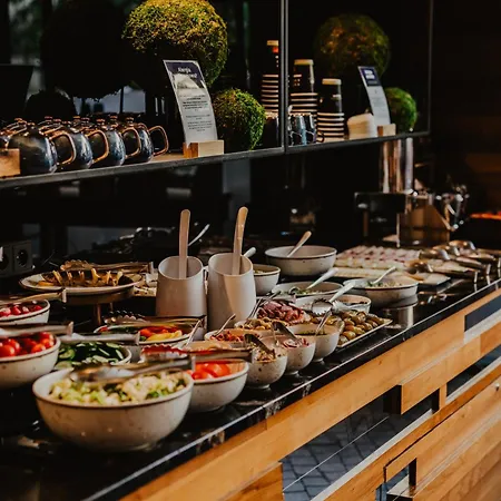 Doubletree By Hilton 5*