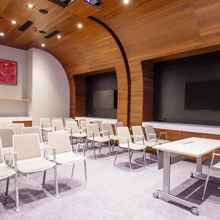 Doubletree By Hilton Hotel Wroclaw